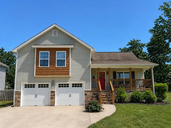 1848 Short Leaf Ln, Soddy Daisy, TN 37379