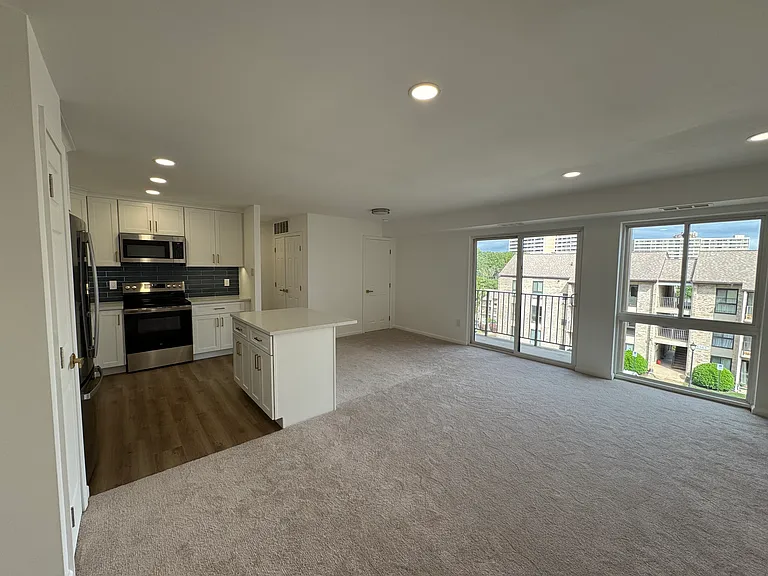 6153 Edsall Rd #I — Photo 2