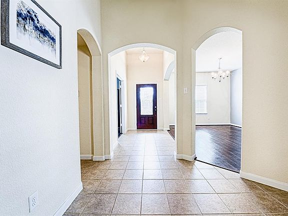 3rd image of 13205 Barons Cove Ln