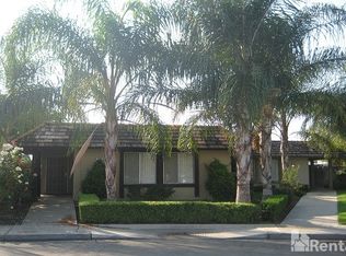 546 W Alamos Ave, Clovis, CA 93612