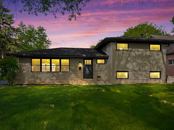 3rd image of 1024 Arbor Ln