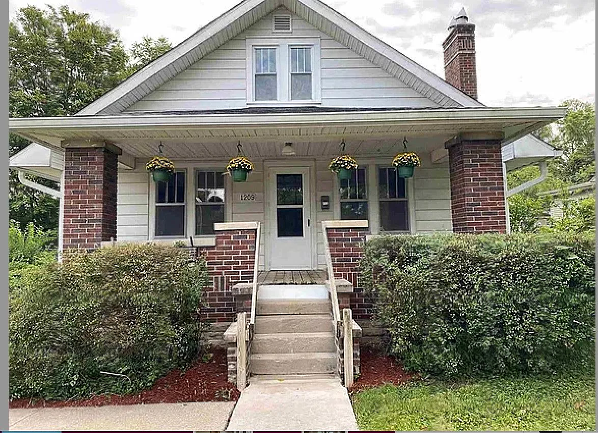 3 bed, 1512 sqft, $2,350 — Photo 2