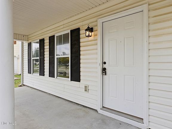 4th image of 2325 Jefferson Street