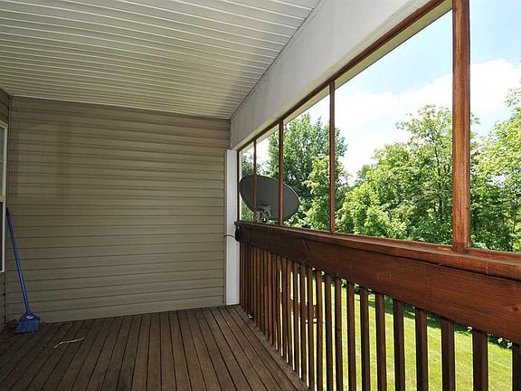 3rd image of 7011 Glen Kerry Ct