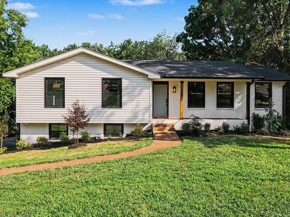 108 Airfloat Dr, Hendersonville, TN 37075
