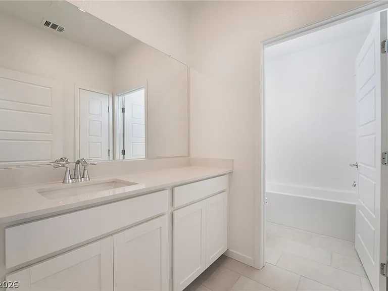 4136 Paragon Crest Ct — Photo 26