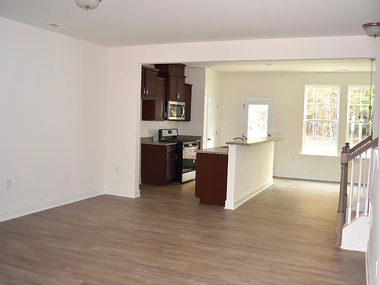 1509 Scholar Dr — Photo 4