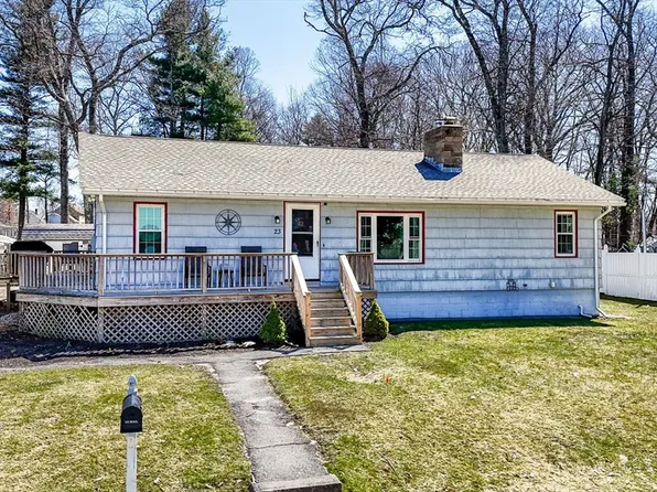 23 F St, Dracut, MA 01826