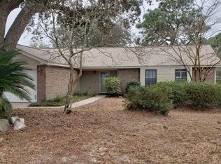 922 Ridgewood Way, Niceville, FL 32578