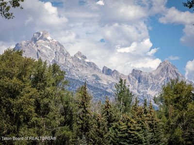 8850 N Deland Dr, Jackson, WY, 83001