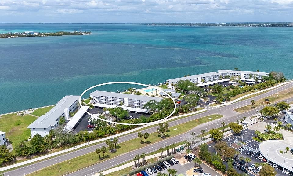 1st image of 771 JOHN RINGLING BOULEVARD #5