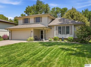 10529 O St, Omaha, NE 68127