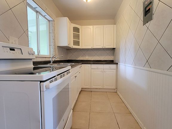 5th image of 3506 S Nashville Ave #3508