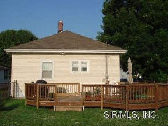 2nd image of 510 Whitelaw Ave