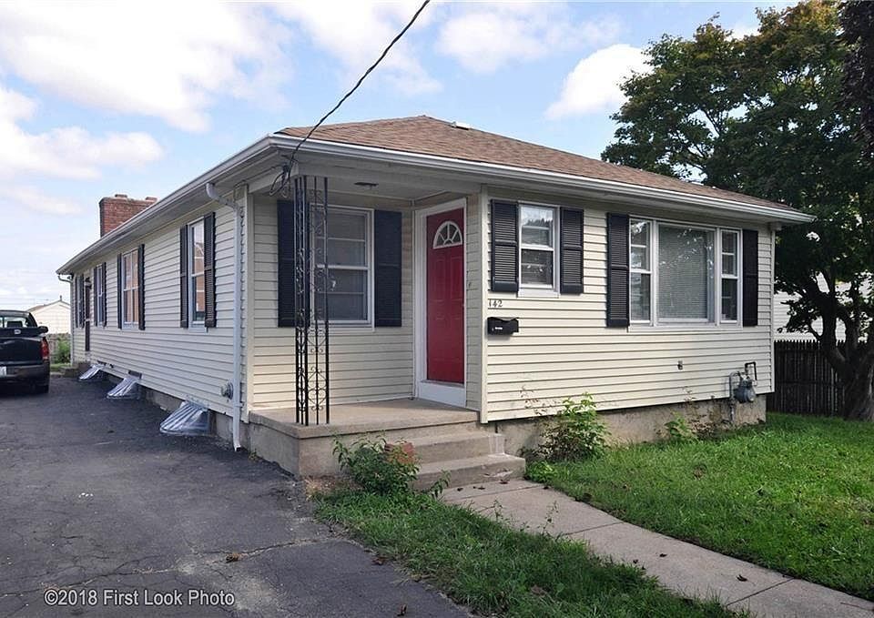 1st image of 142 Alto St