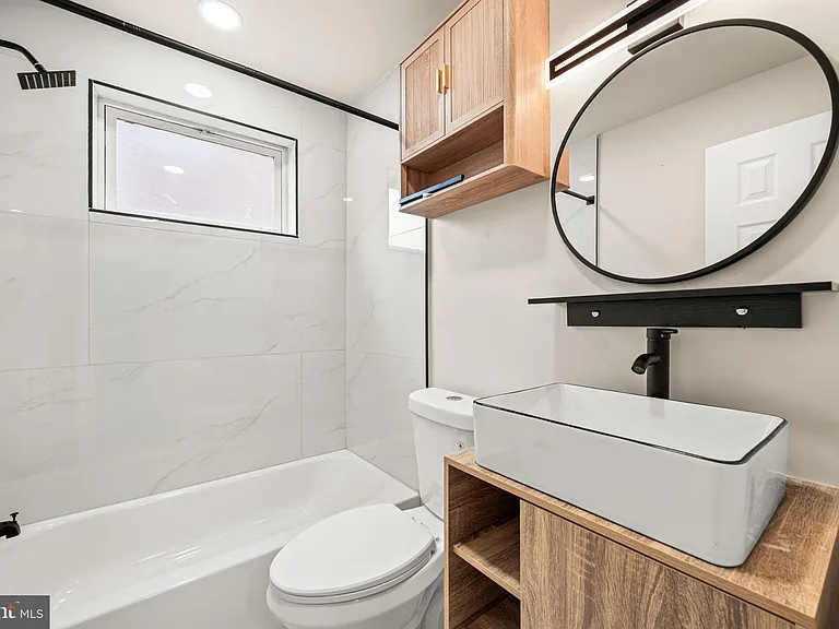 636 Arthur St #1 — Photo 20