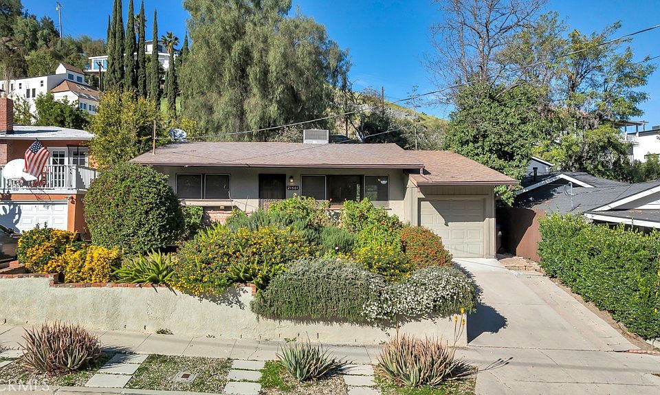1st image of 21501 Velicata St