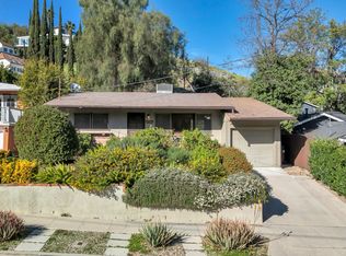 21501 Velicata St, Woodland Hills, CA 91364