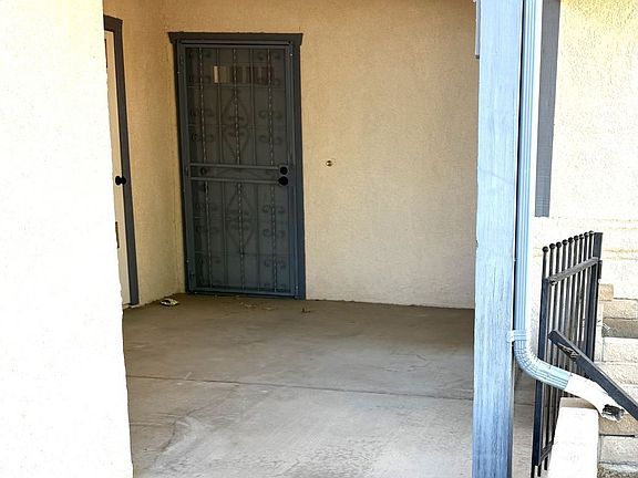 3rd image of 324 W Felspar Ave