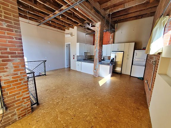 5th image of 705 S Grant St Unit 13