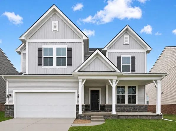 688 Gretchen Ln, Saline, MI 48176