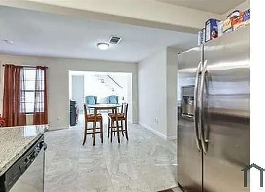 10326 Hollyglen Dr #A — Photo 11