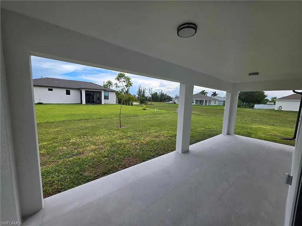 4 bed, 3.0 bath, 1800 sqft, $2,000 — Photo 4