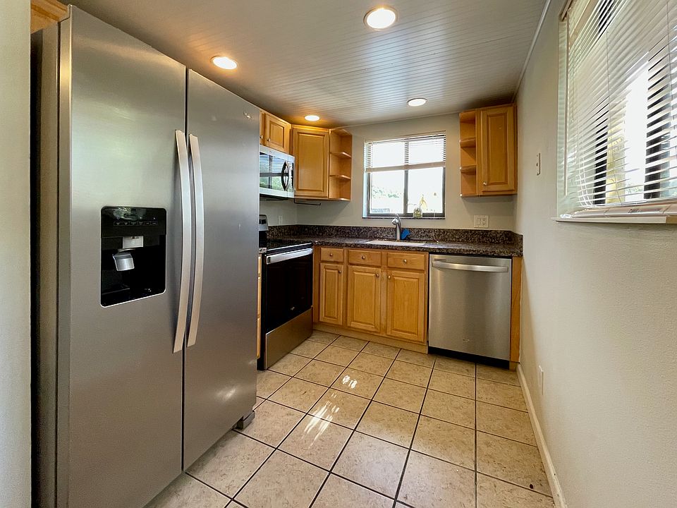 Kitchen with SS Appliances