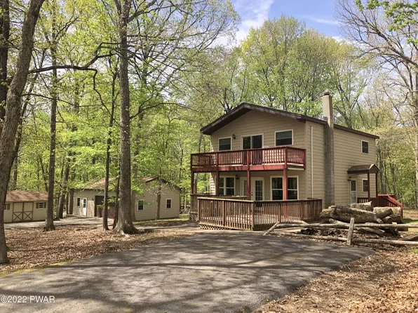 145 Deer Trail Dr, Hawley, PA 18428