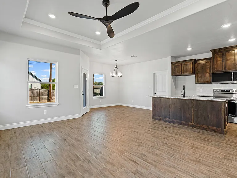 3400 Hilltop Rd — Photo 7