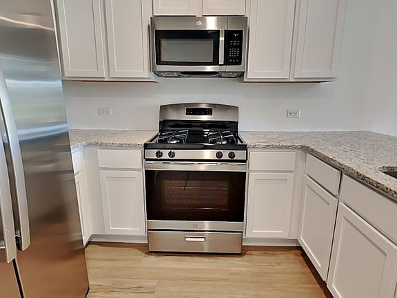 2nd image of 1832 Wolford Way