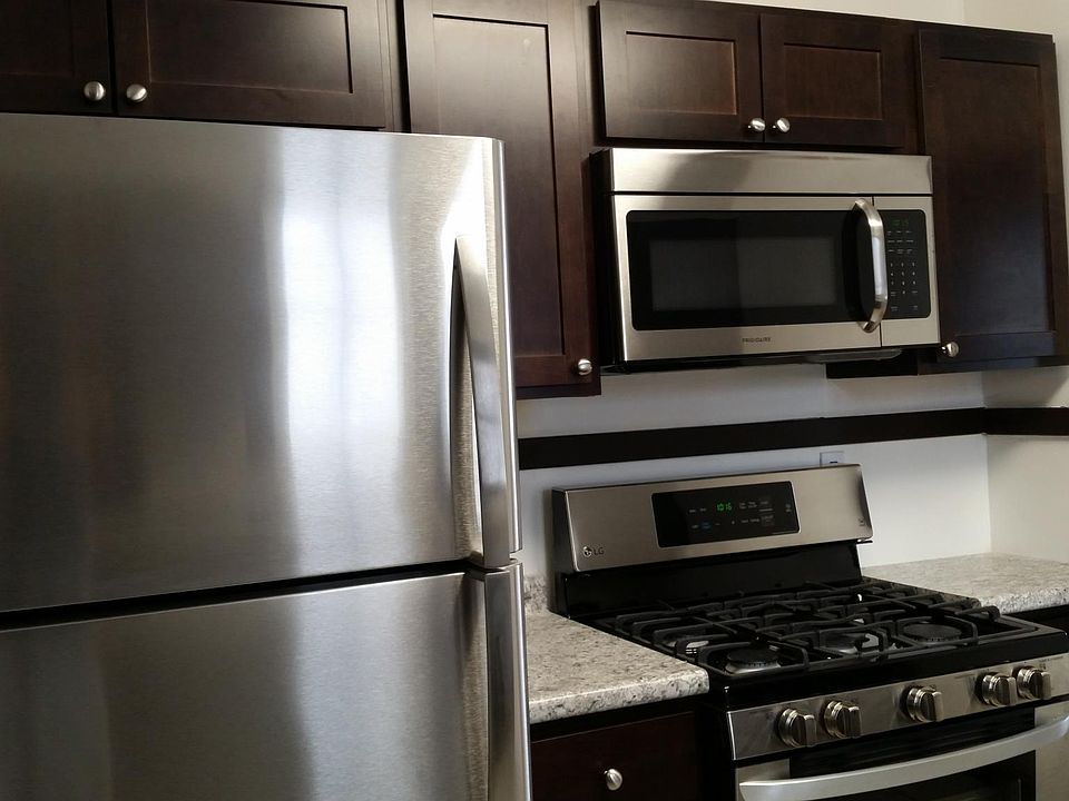 1st image of 1028 California St NW