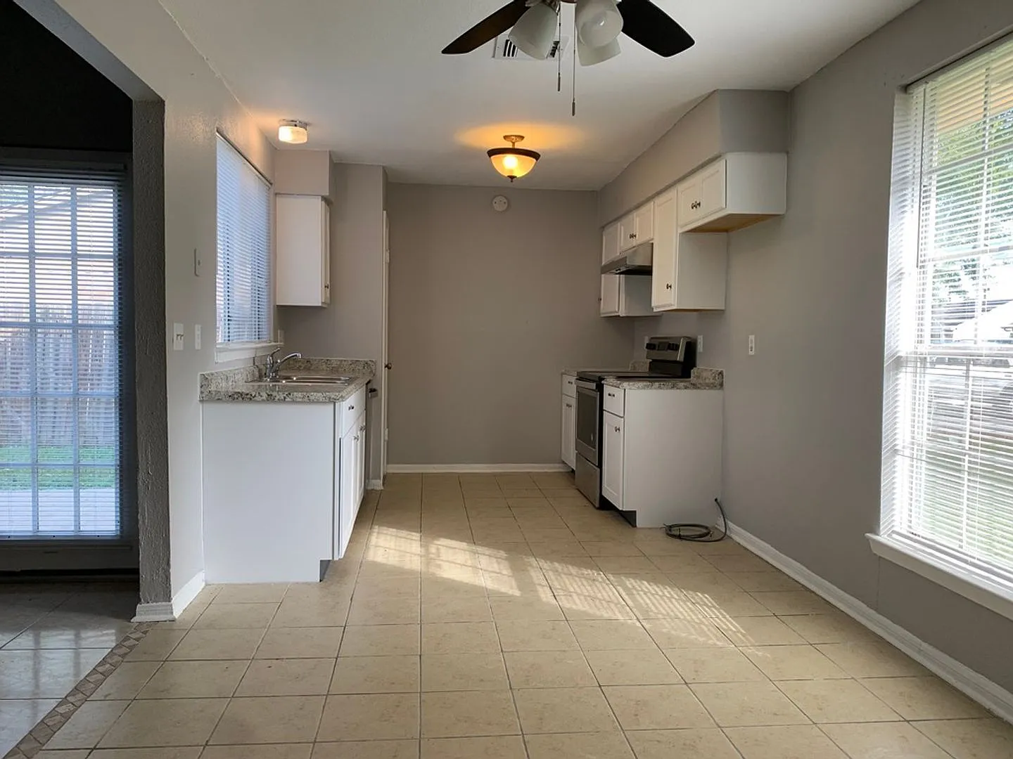 3 bed, 2.0 bath, 1179 sqft, $1,500 — Photo 4