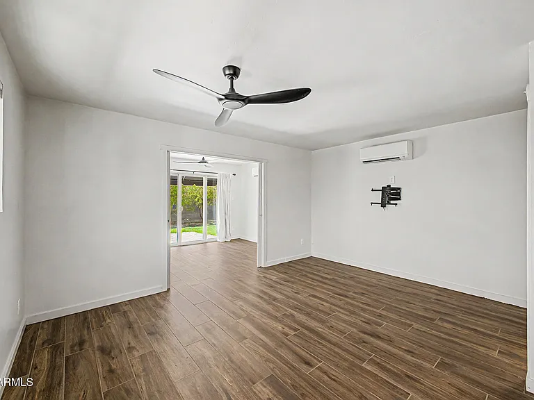 521 W Mariposa St #2 — Photo 9
