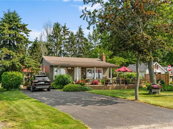 2387 Lakeshore Rd, Haldimand County, ON N1A 2W8