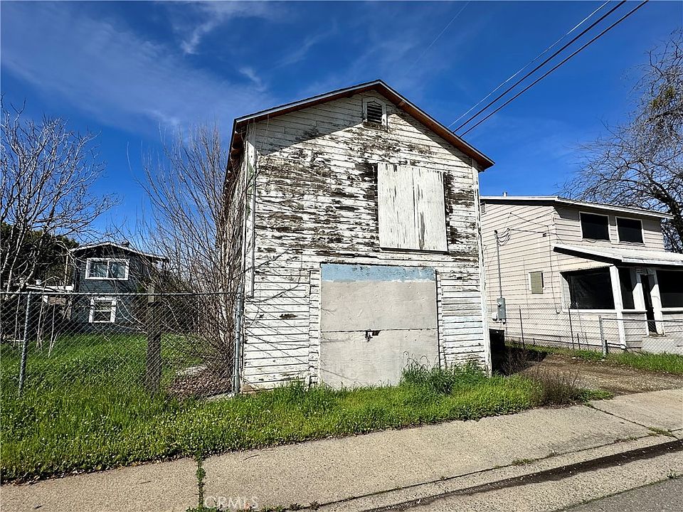 2nd image of 2380 A St