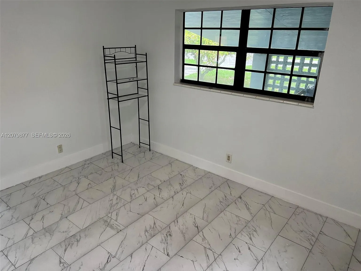 Lauderdale Lakes West Gat — Photo 4