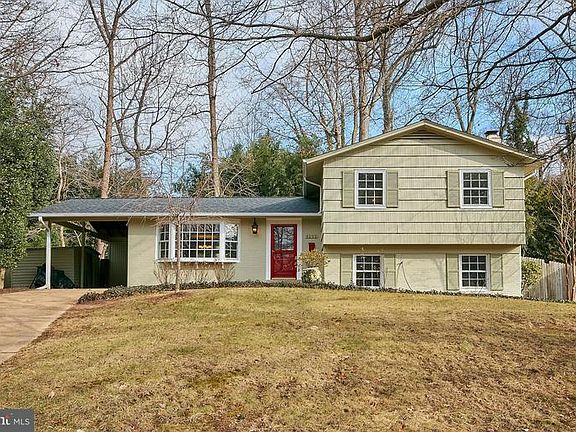 3rd image of 8233 Governors Ct