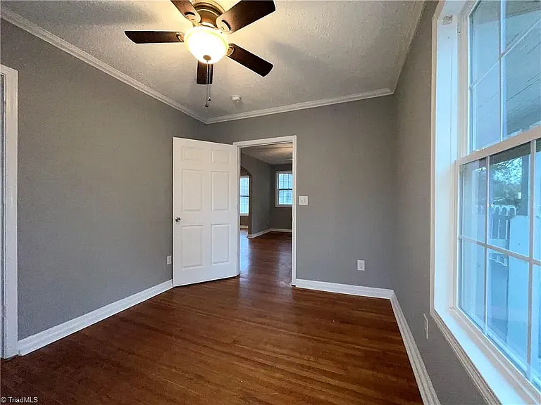 2053 W Clemmonsville Rd — Photo 11