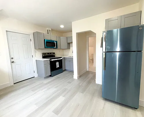 930 S Franklin St #2 Photo 1