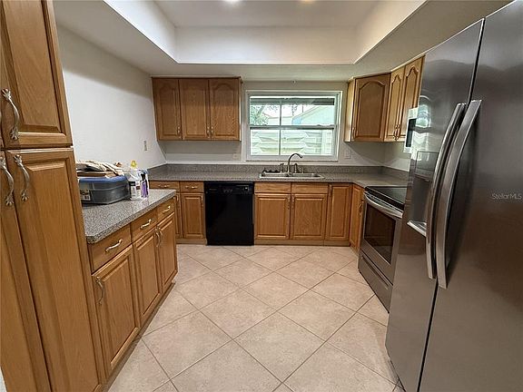 5th image of 2705 SAND HOLLOW CT CLEARWATER, FL 33761-3732