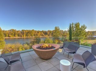 Osprey, Portland, OR 97239