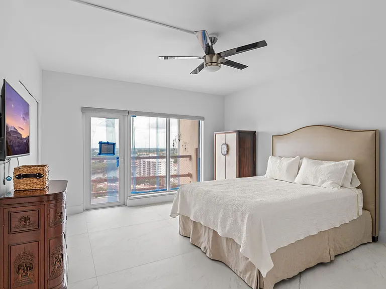 4301 N Ocean Blvd #1706 — Photo 18