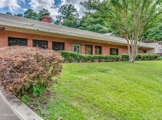 224 Pin Oak Dr, Yazoo City, MS 39194