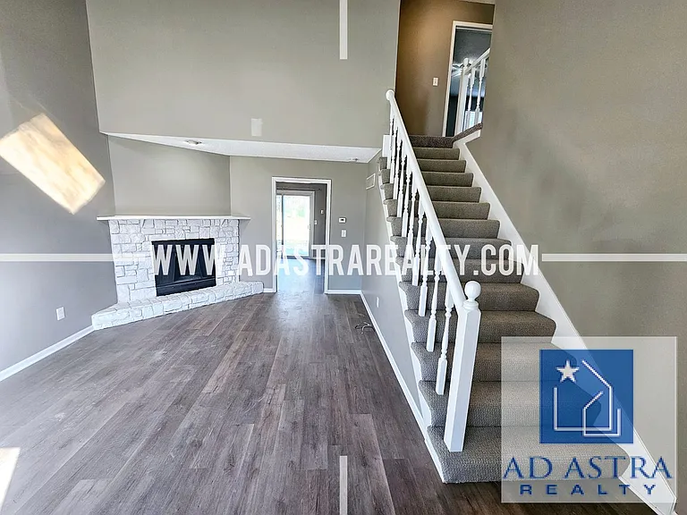 11807 Caenen St — Photo 4