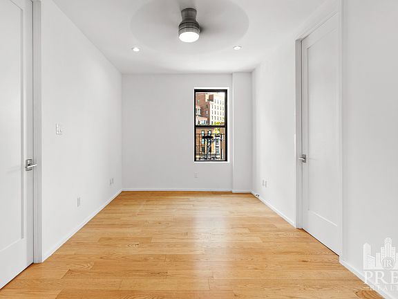 5th image of 227 Waverly Pl APT 3E