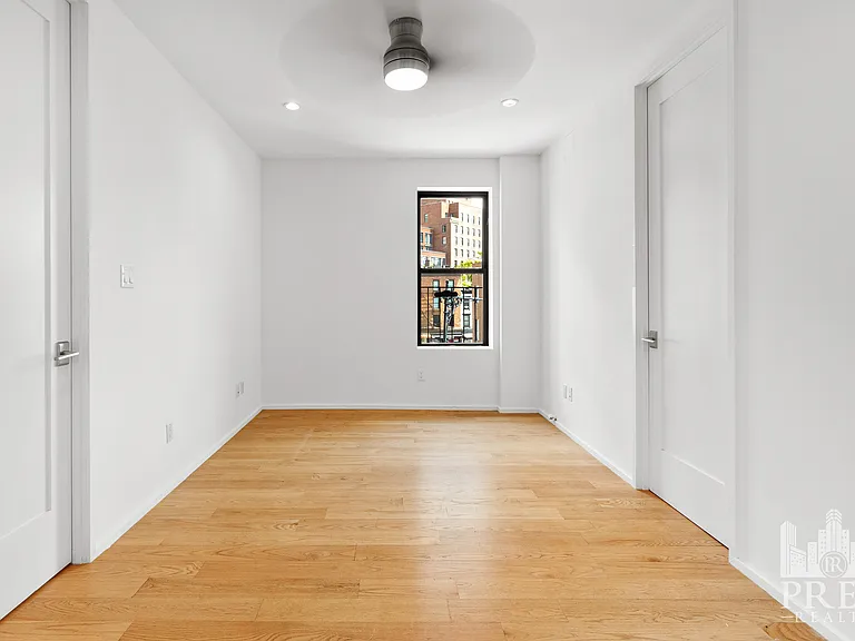 227 Waverly Pl #3E — Photo 5