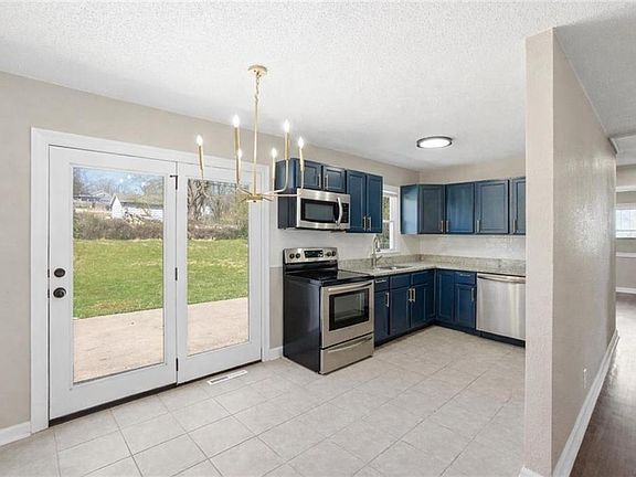 4th image of 2510 S Crescent Ave