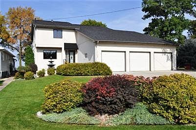 1st image of 1703 S Shore Dr
