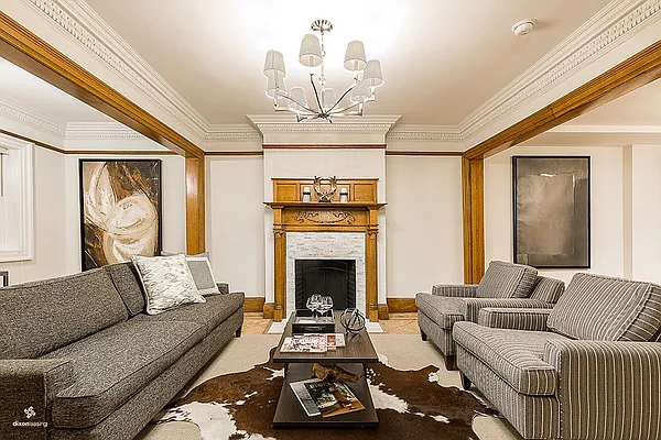 Rented by Dixon Advisory USA Inc. | media 38